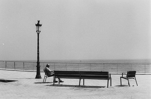 "HipHoesía" & Film Photography: A Conversation with Artist Samir Gallego