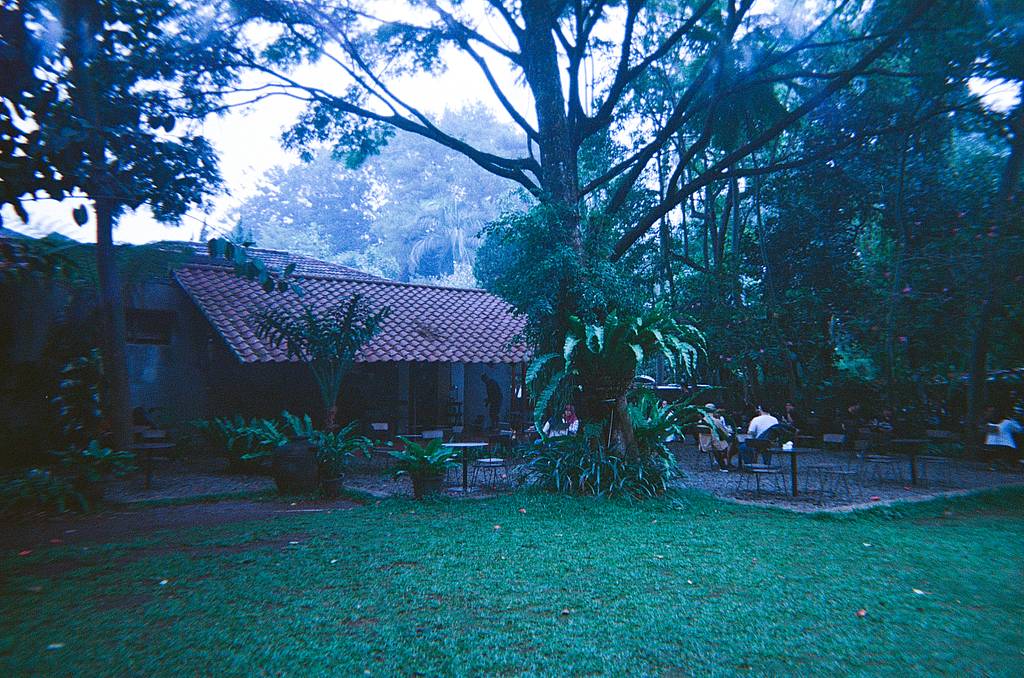 Being Creative Every Day With Morend Maharani: Don't Forget to Bring Your Simple Use Film Camera!