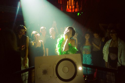 Tipster: Shooting the Lomo LC-A+ in Low Light Conditions
