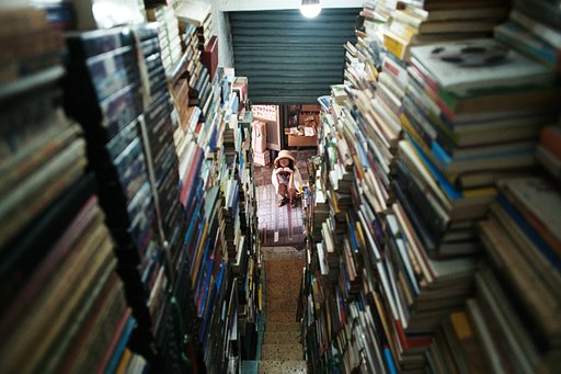 Making a Moment: Book Labyrinth by @pmonroe 