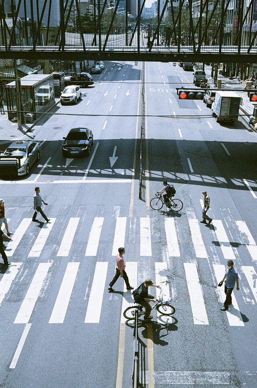 Yoo Myung-gon's First Impressions of the LomoChrome Color '92 ISO 400 Film