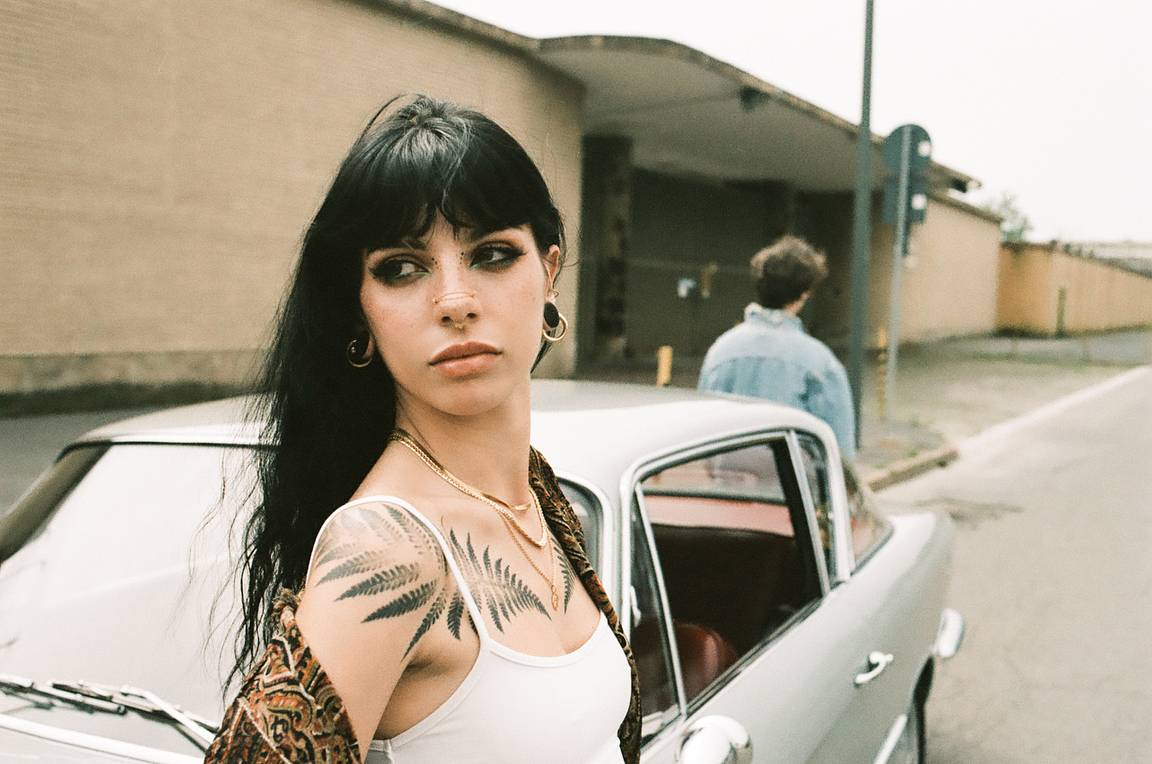 LomoChrome Color '92 Sun-kissed 35 mm Film: First Impressions by Riccardo Montanini